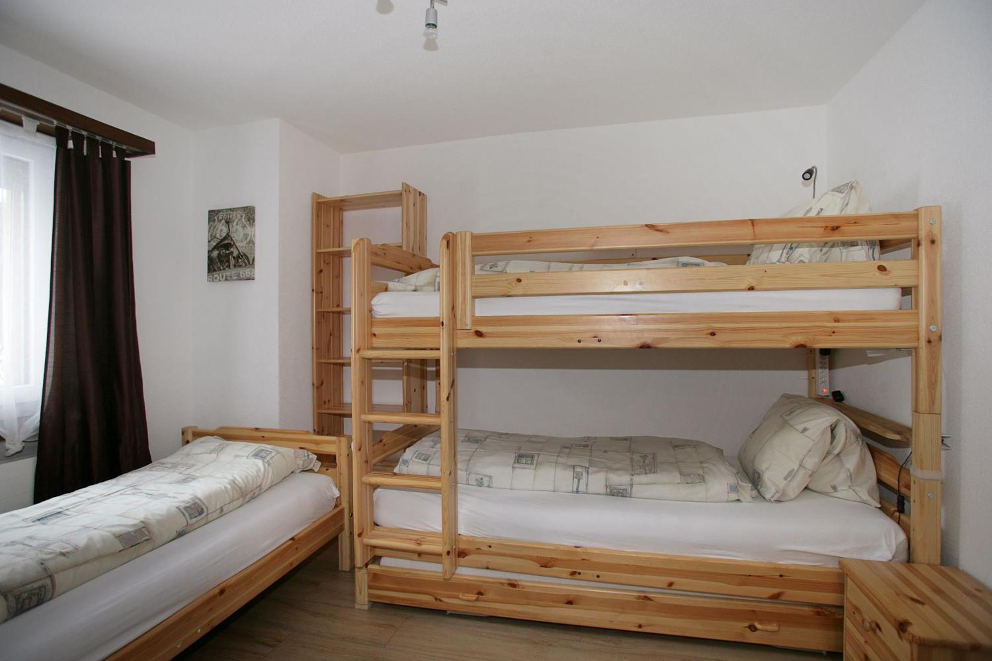 Baron / Baronesse Apartments Leukerbad Room photo